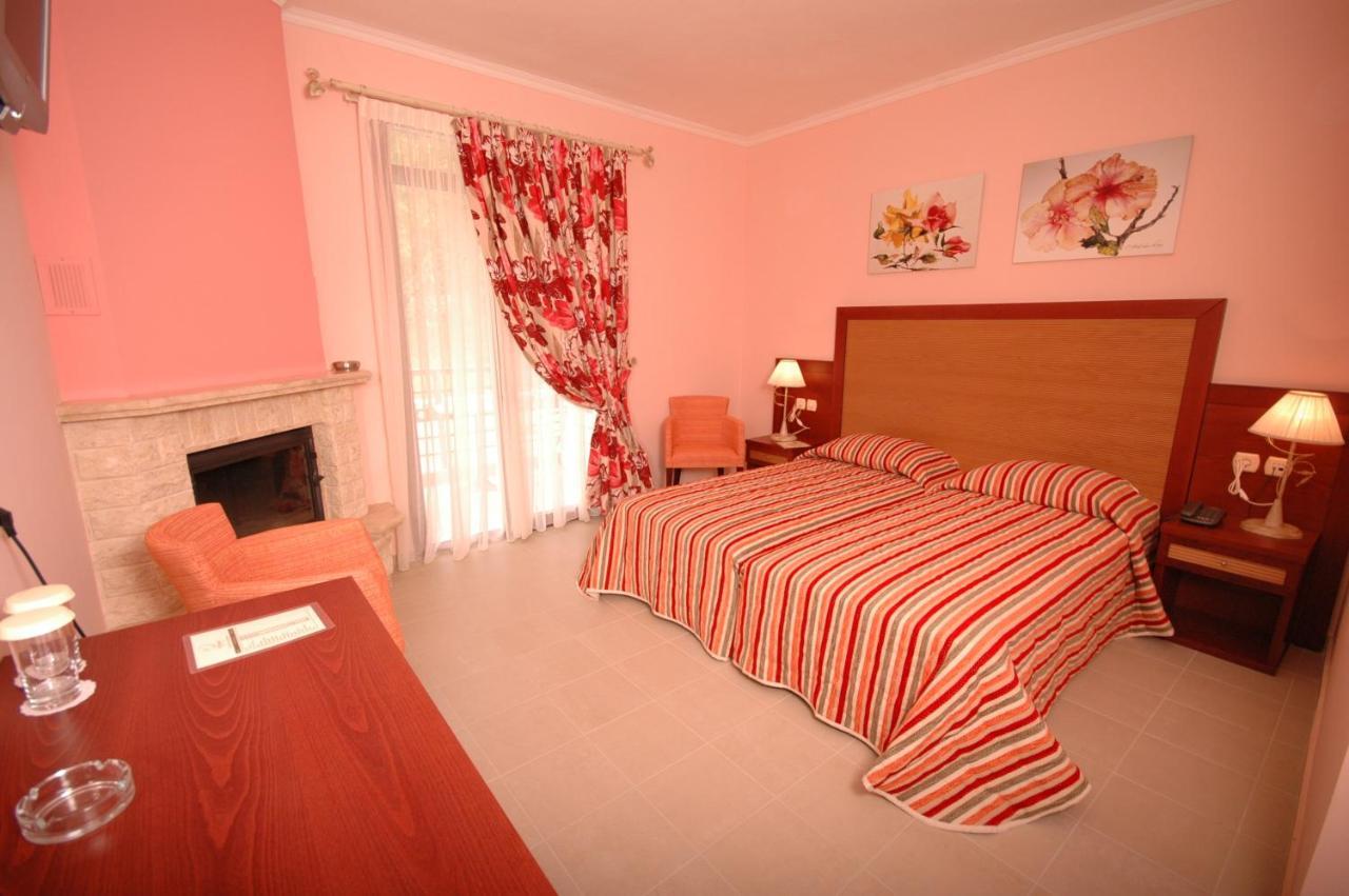 4 Epoxes Hotel Spa Loutraki  Phòng bức ảnh