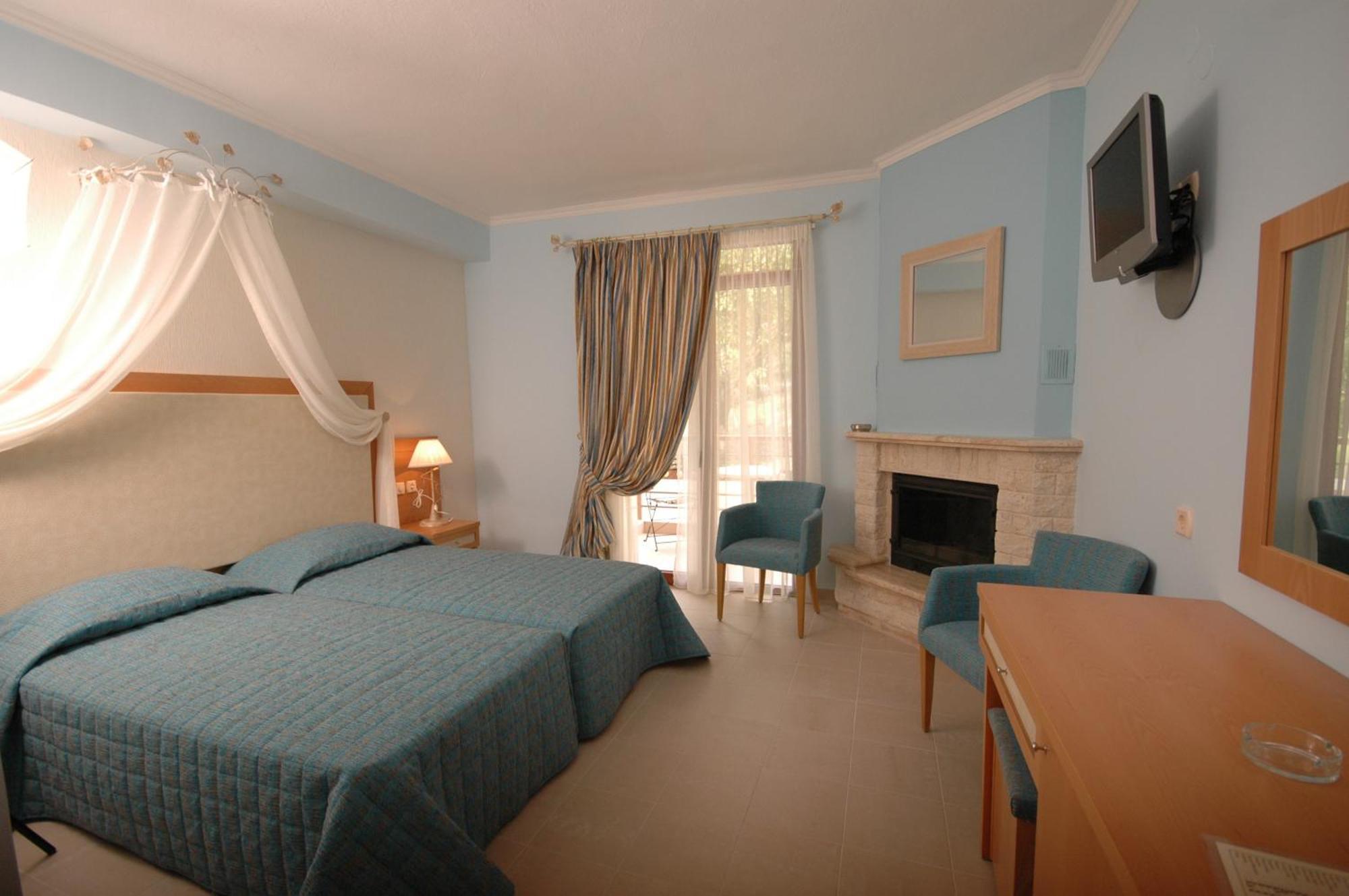 4 Epoxes Hotel Spa Loutraki  Phòng bức ảnh